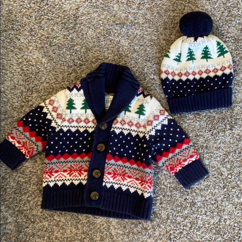 Baby Gap 3-6 month Christmas sweater and hat